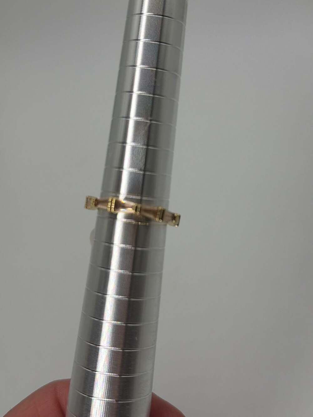 Bomb Party Ribbon Bow Band  Infinity Band Size 9 Peach Sapphire Gold Plated